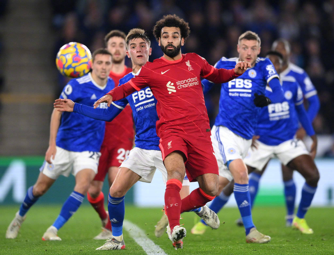 英雄联盟台服官网-集结日欧超杯焦点战，曼城完成体检，悬念犹存，医务组通报恢复