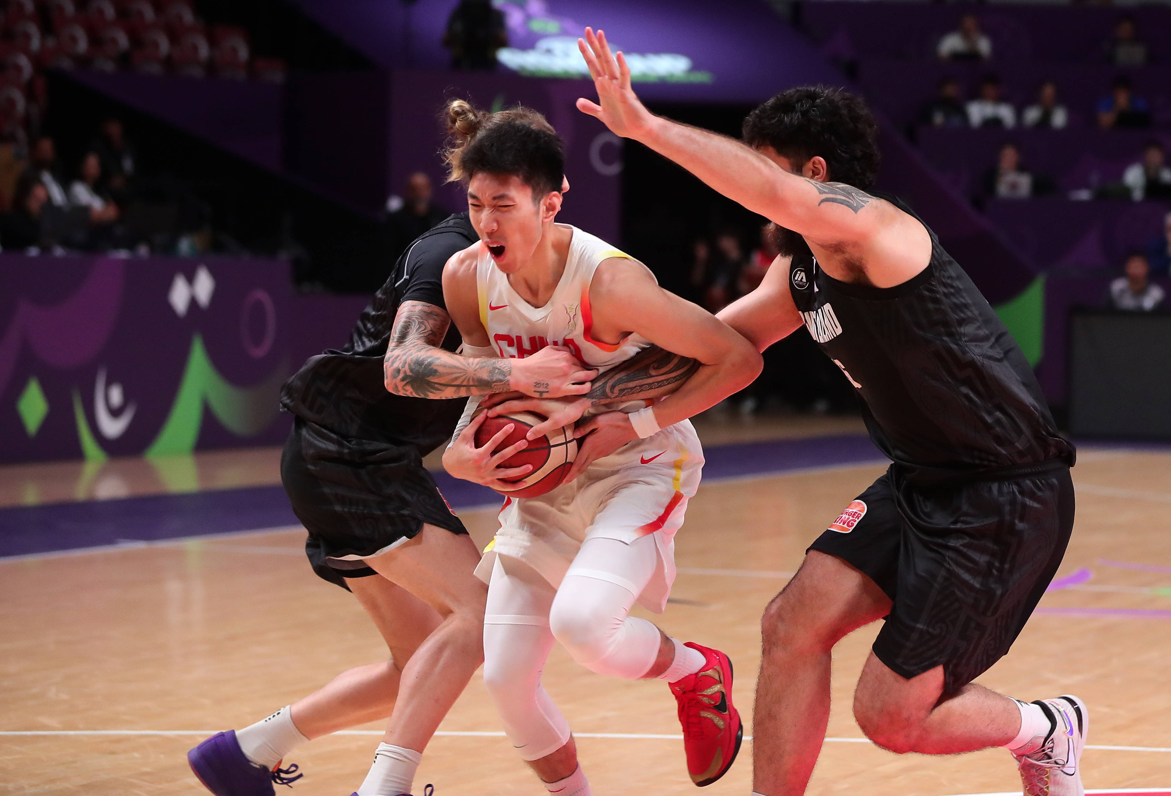 英雄联盟-包含欧篮联国际比赛日走向成谜，金州勇士豪取连胜，质疑声仍在，医务组通报恢复的词条